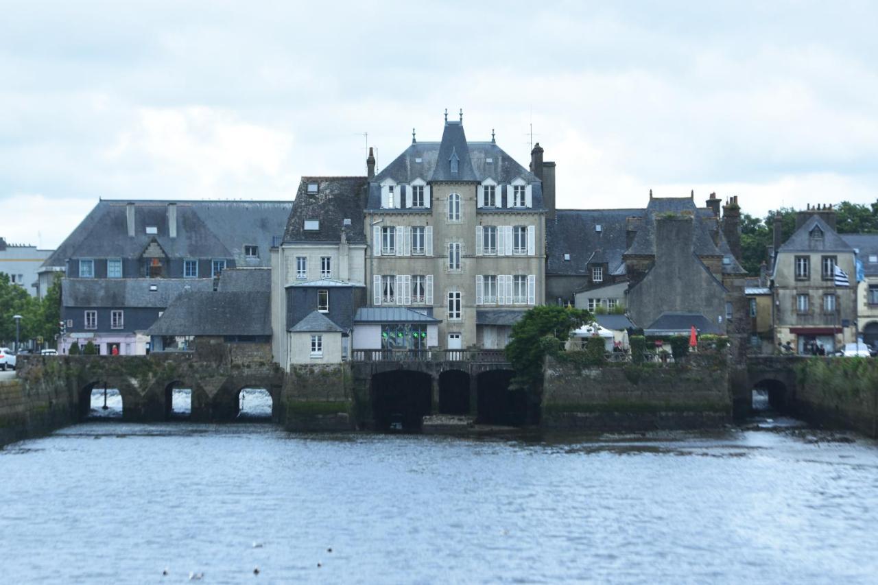 Une Nuit Sur Le Pont 1 Landerneau Exterior photo